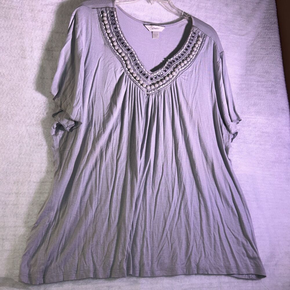CJ Banks Top Size 2Xl gray beaded rhinestones and pearls v neck Comfy